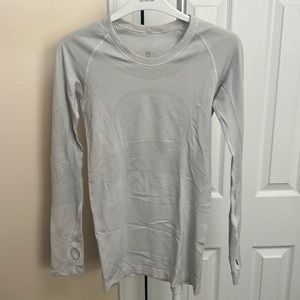 Lululemon Fitted Workout Top White Long Style